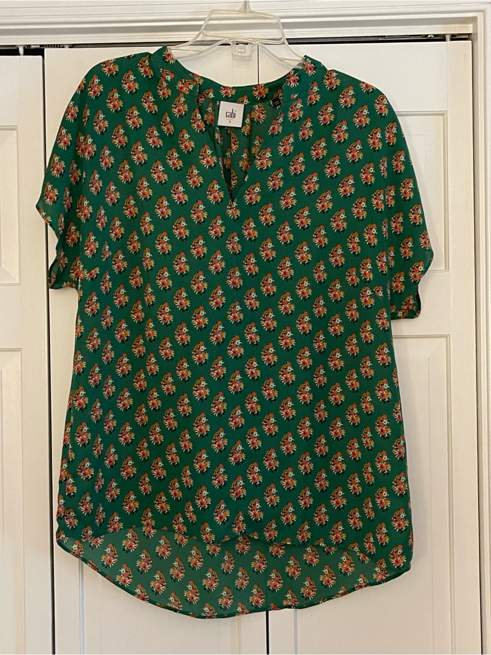 cAbi Emerald Green Floral Keyhole Blouse